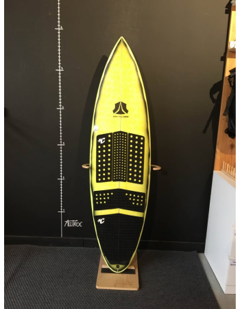 Alessandro Pierre  5’9"