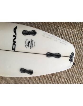 Dhd   DNA  5’9"