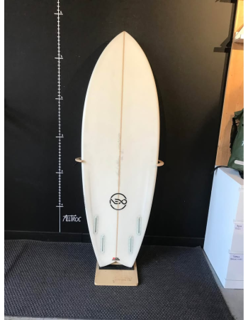 Nexo surfboards   5’9"