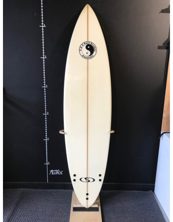 Town and country  6’10"