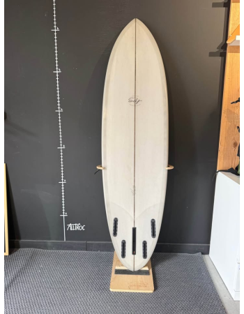 self surfboard  6’4
