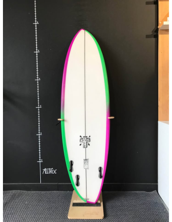 Chienville  Tona 5’10"