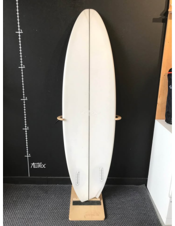Eight 00 5’9"