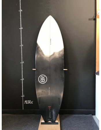 Black and Resin 5’10"