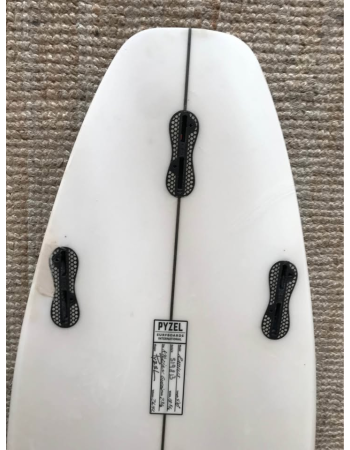 Pyzel Shadow 5’10"