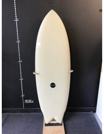 Gomez 5’5"