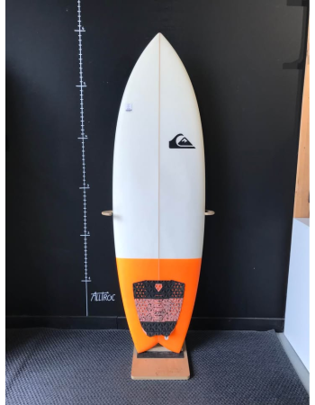 Quiksilver  5’10"