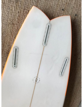 Quiksilver  5’10"