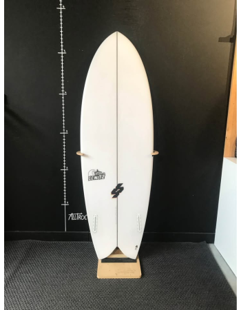 Secret shaper  Cenitz  5’8"