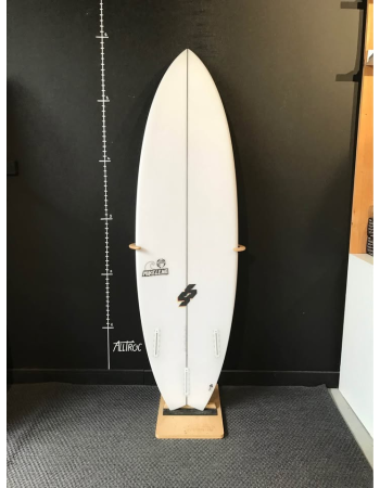 Secret Shaper  Mikelena  6’0"
