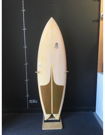 Magasurfboard  5’7"