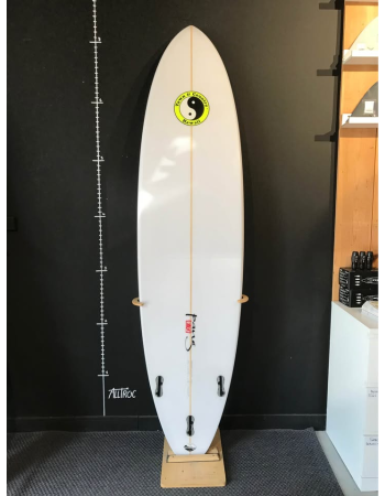Town and country  7’4"