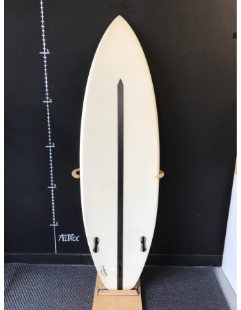 Nobrand 5’10"