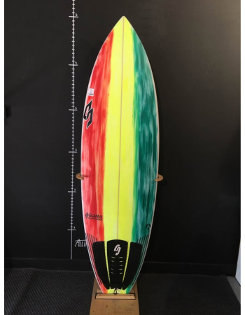 Guima surfboard  5’11"