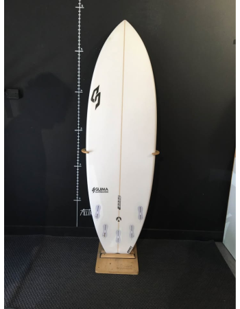 Guima surfboard  5’11"
