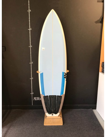 JN Surfboard  5’11"