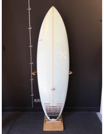 Zaka surfboard 6’0"