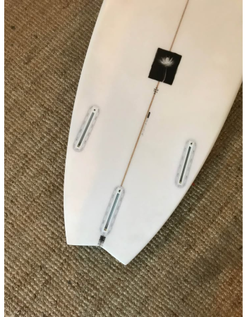 Olaiian  Mid 900 5’10"