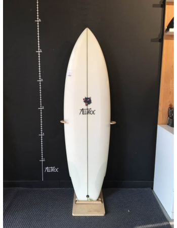 Panther Surfboard  5’8"