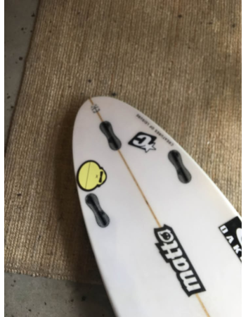 Matta surfboard  Smp2  5’11"