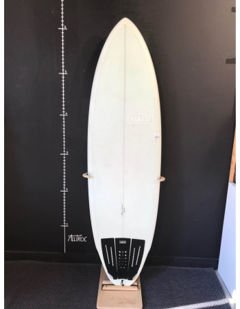 Maku Hypto bimbo 6’2"