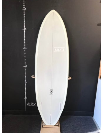 Maku Hypto bimbo 6’2"