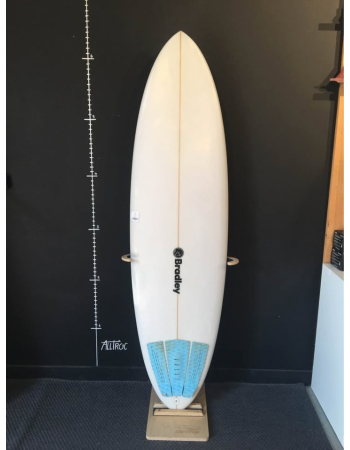 Bradley  Lynx 6’4"