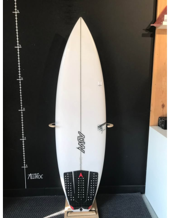 AJW Surfboard  Speedy  5’9"