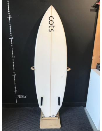 Vaughan  5’8"