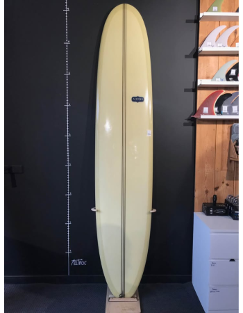 Almond  Griffin  9’0