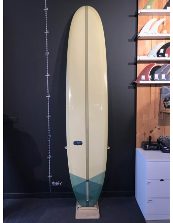 Almond  Griffin  9’0