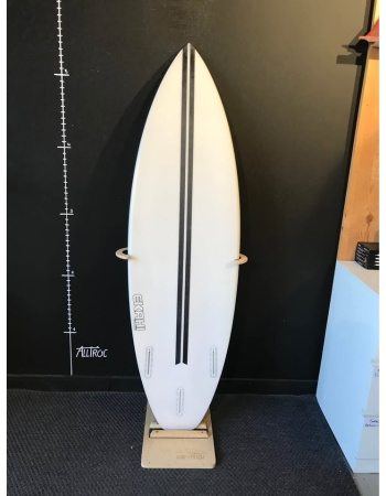 Ekahi surfboards  5’8"