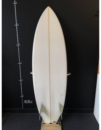 Vaughan  Twin  5’11"