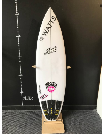 Lost  Mayhem  5’2"