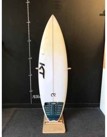KT  5’2"