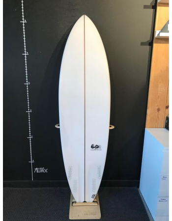 Surfin Estate x Pentagram...