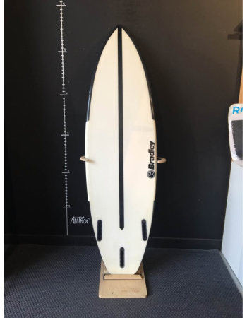 Bradley  5’9"
