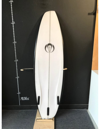 Oswald 5’8"