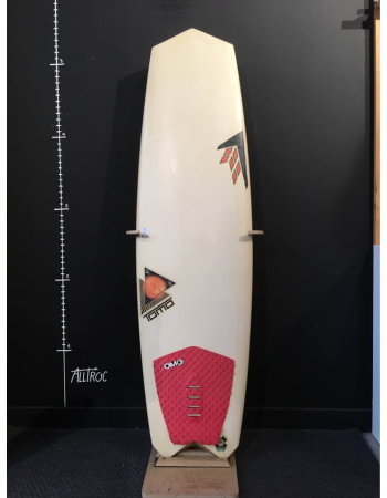 Tomo 5’3"