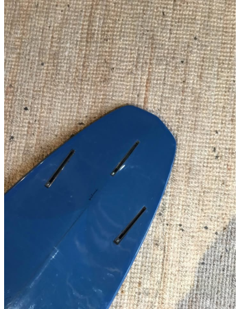 Guy surfboard  5’10"