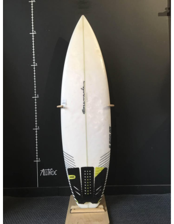 Gramanha  E200GR 5’2"
