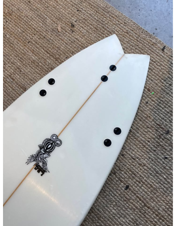 Light  6’3"