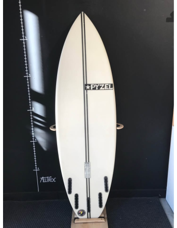 Pyzel  Phantom  5’9"
