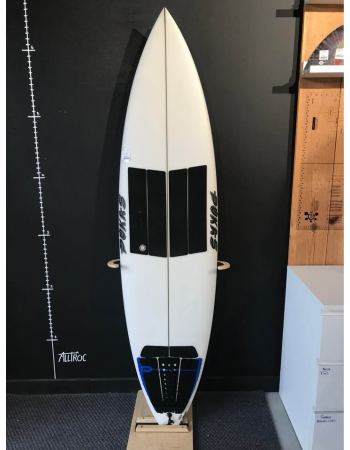 Pukas  Axel Lorentz  6’6"