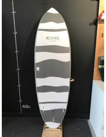 Medina  6’4"