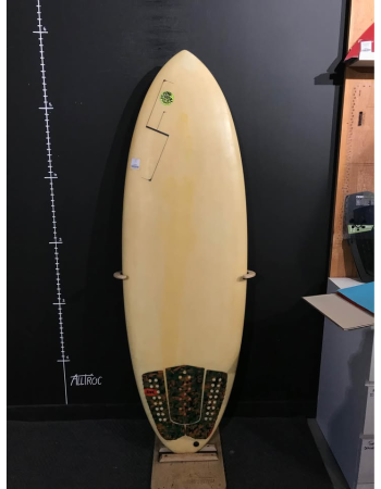 Nobrand  5’9"