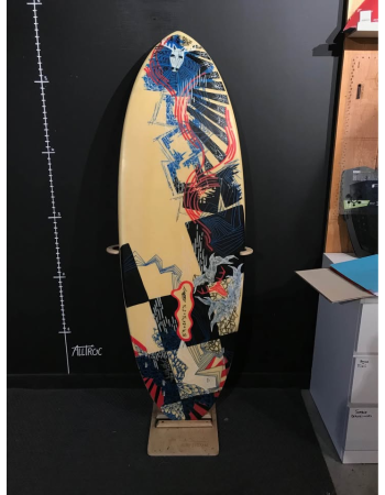 Nobrand  5’9"