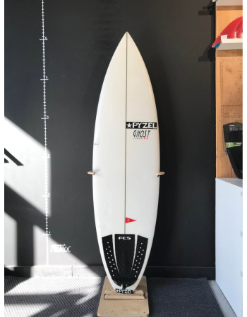 Pyzel Ghost pro 5’11"