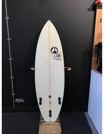 Full&Cas  Vanguard  5’1"