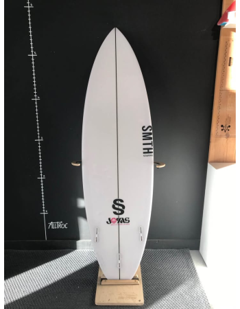 Smith  Pixta  5’9"
